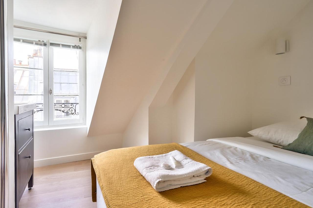 Apartamento New Cocoon Duplex For 2 In The Heart Of París Exterior foto